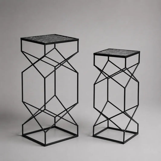 2-teiliges Beistelltisch-Set aus Stahl und MDF, quadratisch, Schwarz mit Marmoroptik, 40 × 40 × 80 cm und 34 × 34 × 65 cm